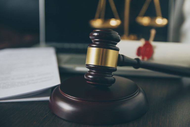 האם עליי לשלם מזונות למרות המשמורת המשותפת