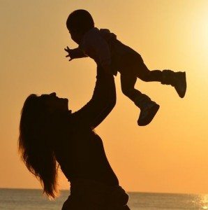 האם בתור אמא עליי לשלם מזונות ילדים