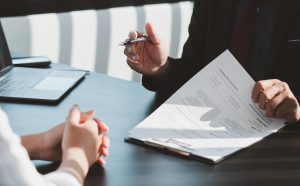 האם ילדים מאומצים זכאים לצוואה וירושה מההורים המאמצים